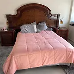 Av De Las Rosas