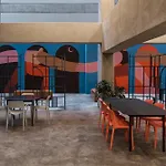 Loft In The Heart Of Americana, Have An Artsy Stay