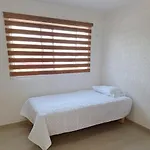 Alojamiento Entero Cerca De Zoogdl Casa Mi Rosita
