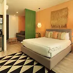 Deluxe Suite W Sofa-Bed Terrace & Pool