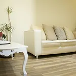 Cozy Loft *London* / Centrico Zapopan
