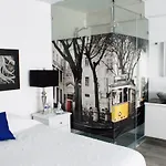 Cozy Loft *London* / Centrico Zapopan