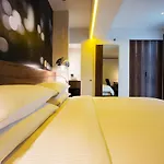 Krystal Urban Guadalajara