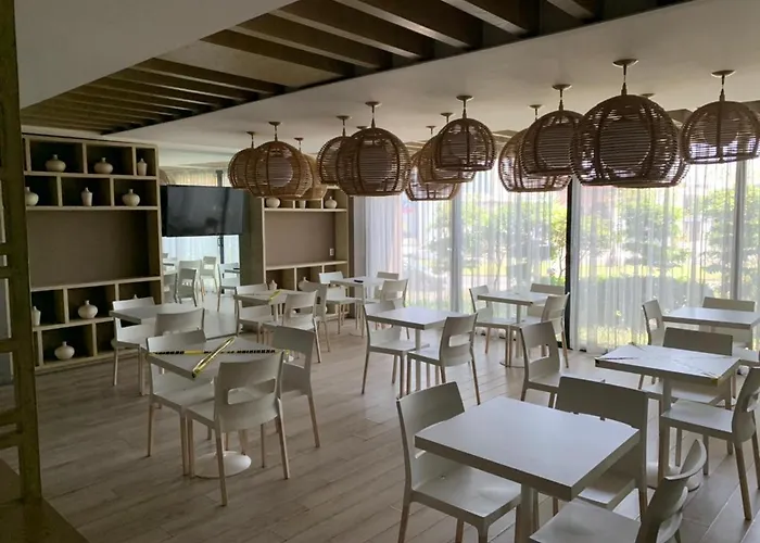 Motel Okura Villas Y Suites