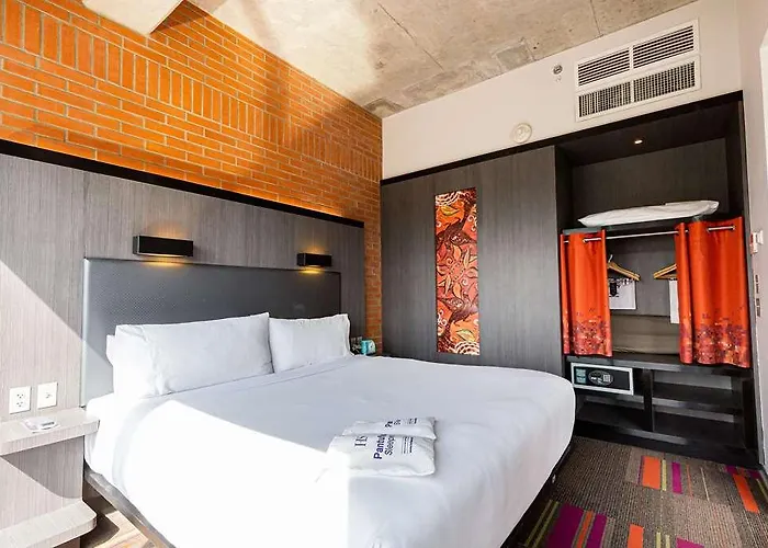 Hotel Guadalajara Country Club By Hnf