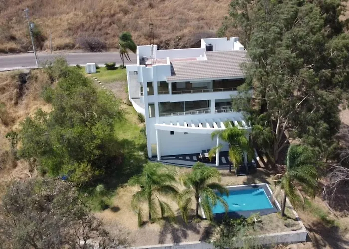 Casa De Campo En Las Canadas Zapopan Jal.