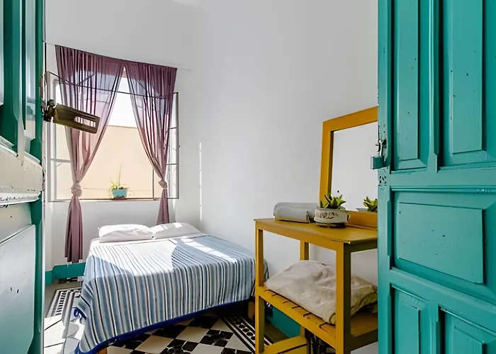 1 Guadalajara Corazon Del Centro Historico Hospedate En Una Casa Antigua En Una Habitacion Sencilla Con Areas Comunes Y Banos Compartidas