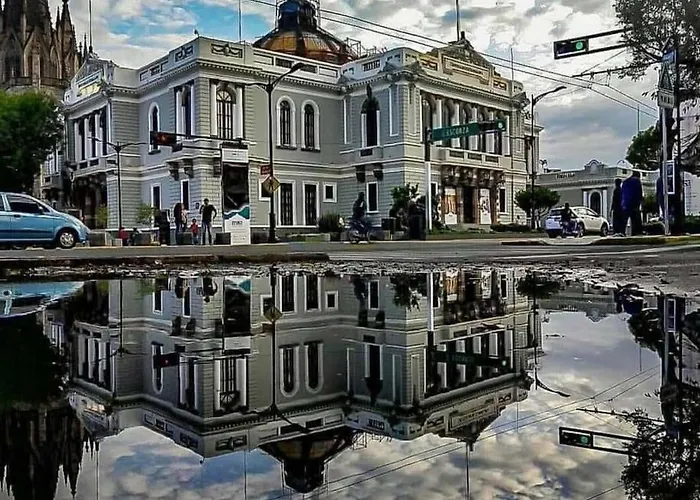 Hotel Aguila