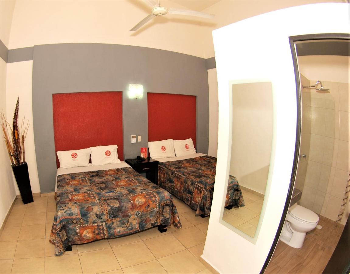 Jorge Alejandro Hotel