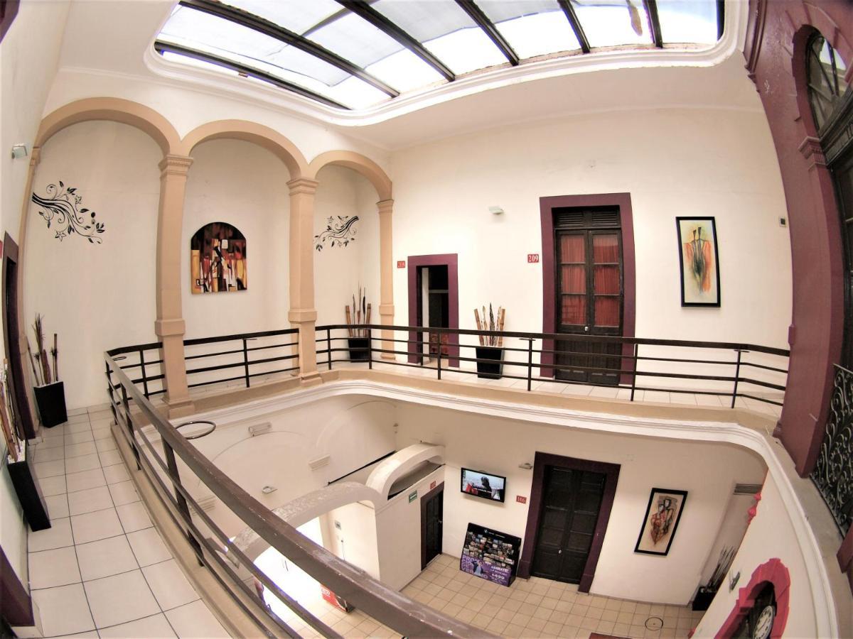 Jorge Alejandro Hotel