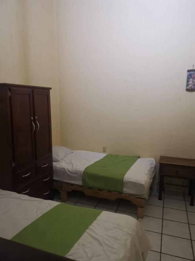 Hostal Guadalajara *
