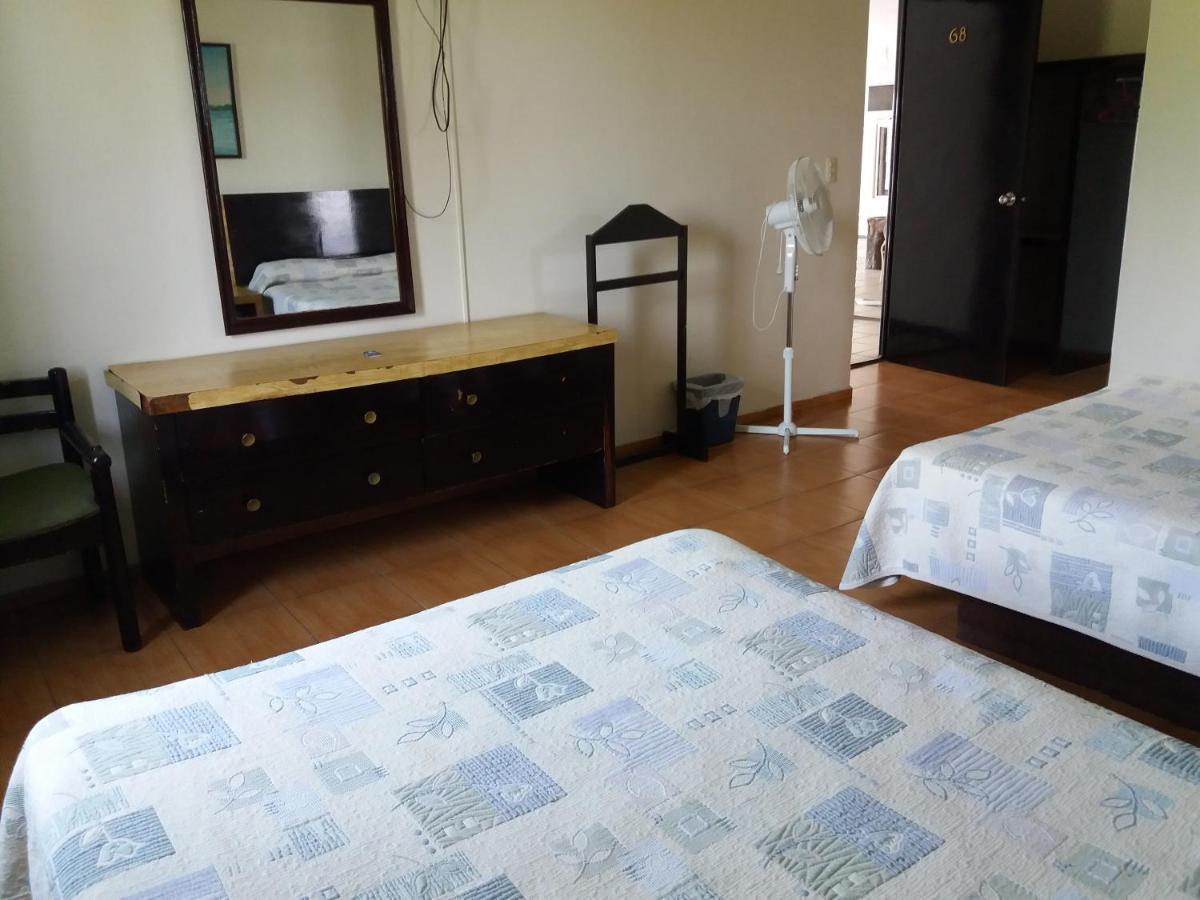 Hotel Junto Glorieta La Minerva 3*