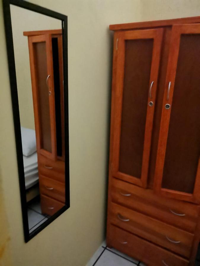 Hostal Guadalajara *