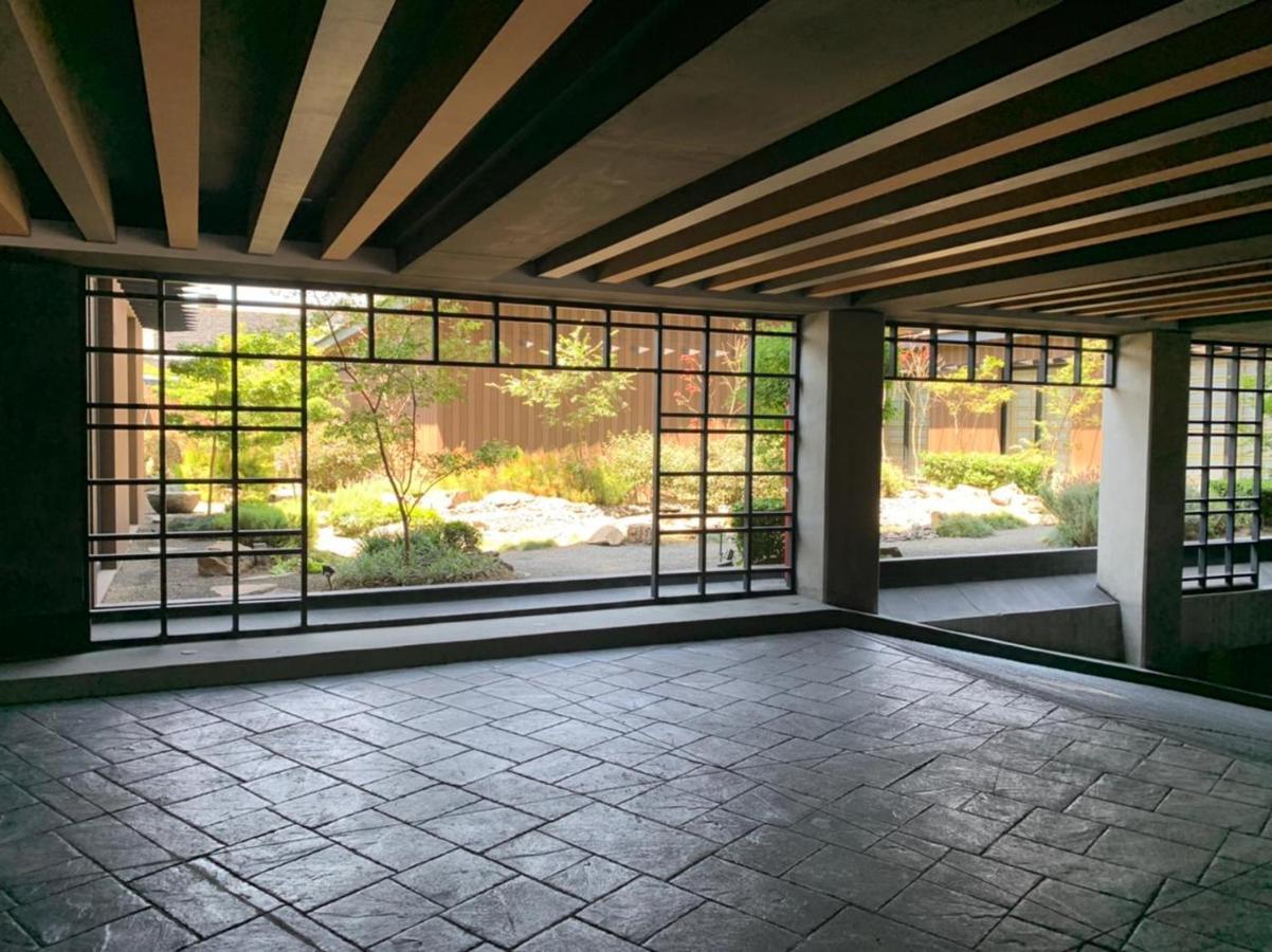 Okura Y 4* Guadalajara