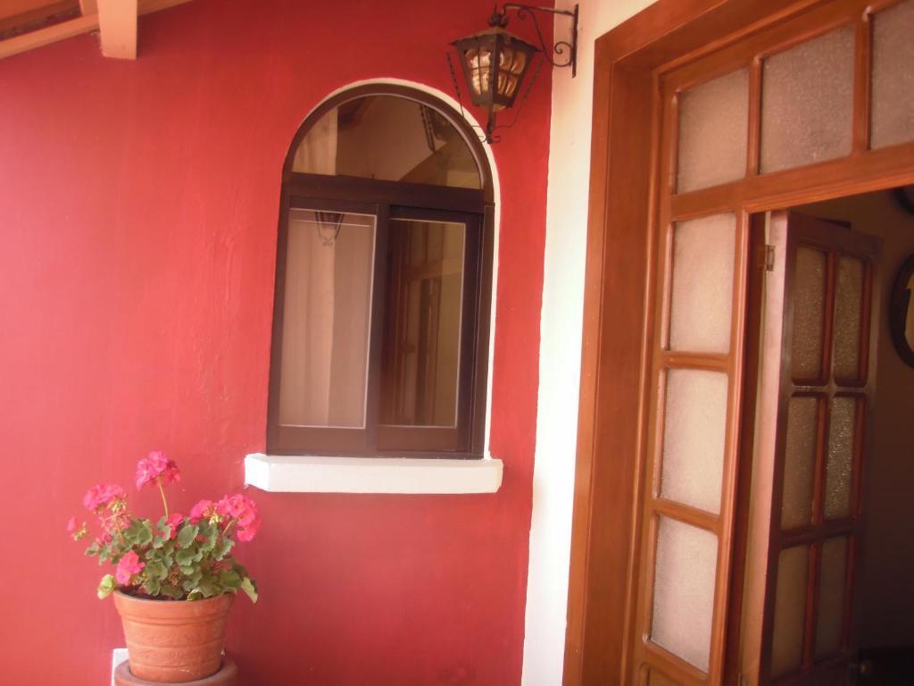 Olga Querida Hostal *