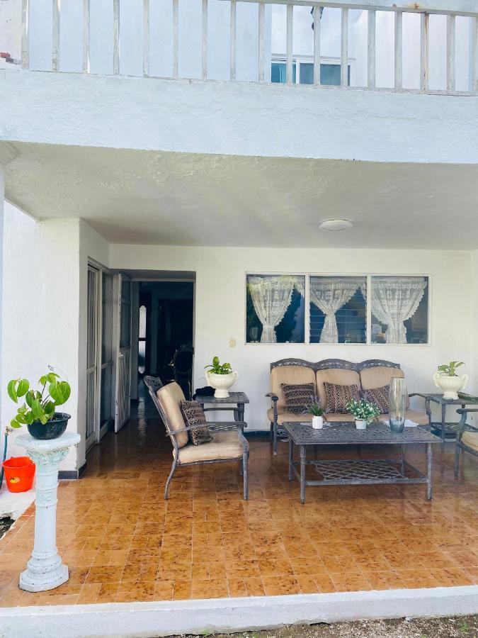 Cosmopolitan Providencia Hostal