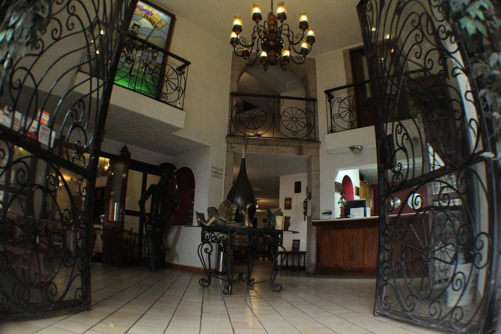Don Quijote Plaza - Centro Historico 3*