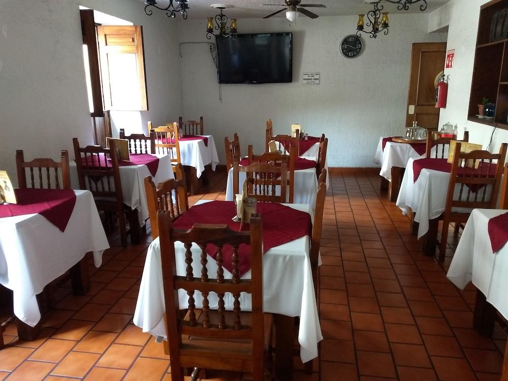Don Quijote Plaza - Centro Historico Hotel