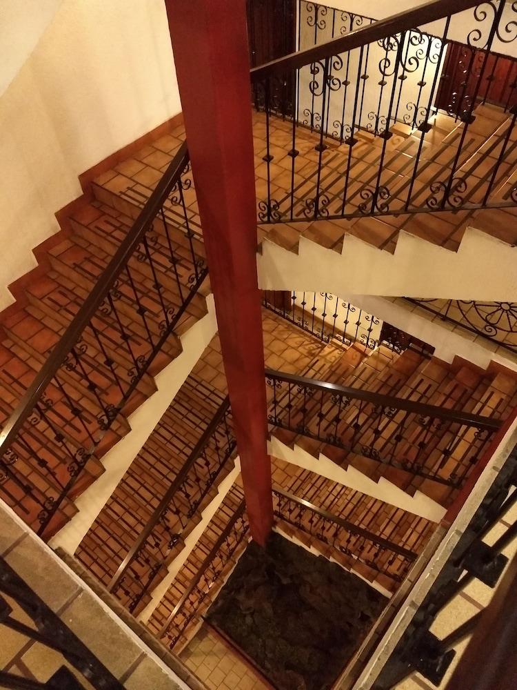 Don Quijote Plaza - Centro Historico Hotel 3*