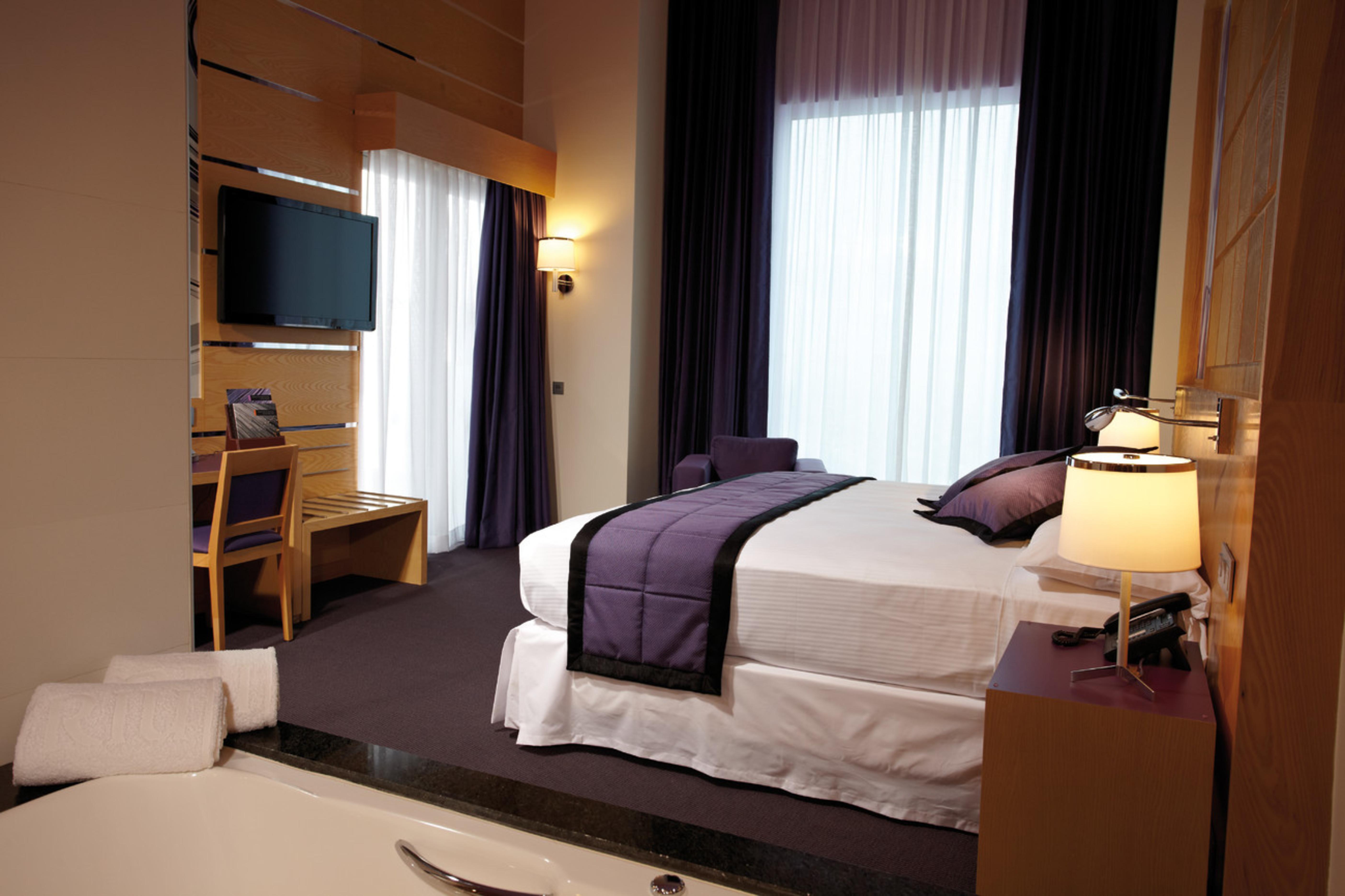 Riu Plaza Hotel 4*