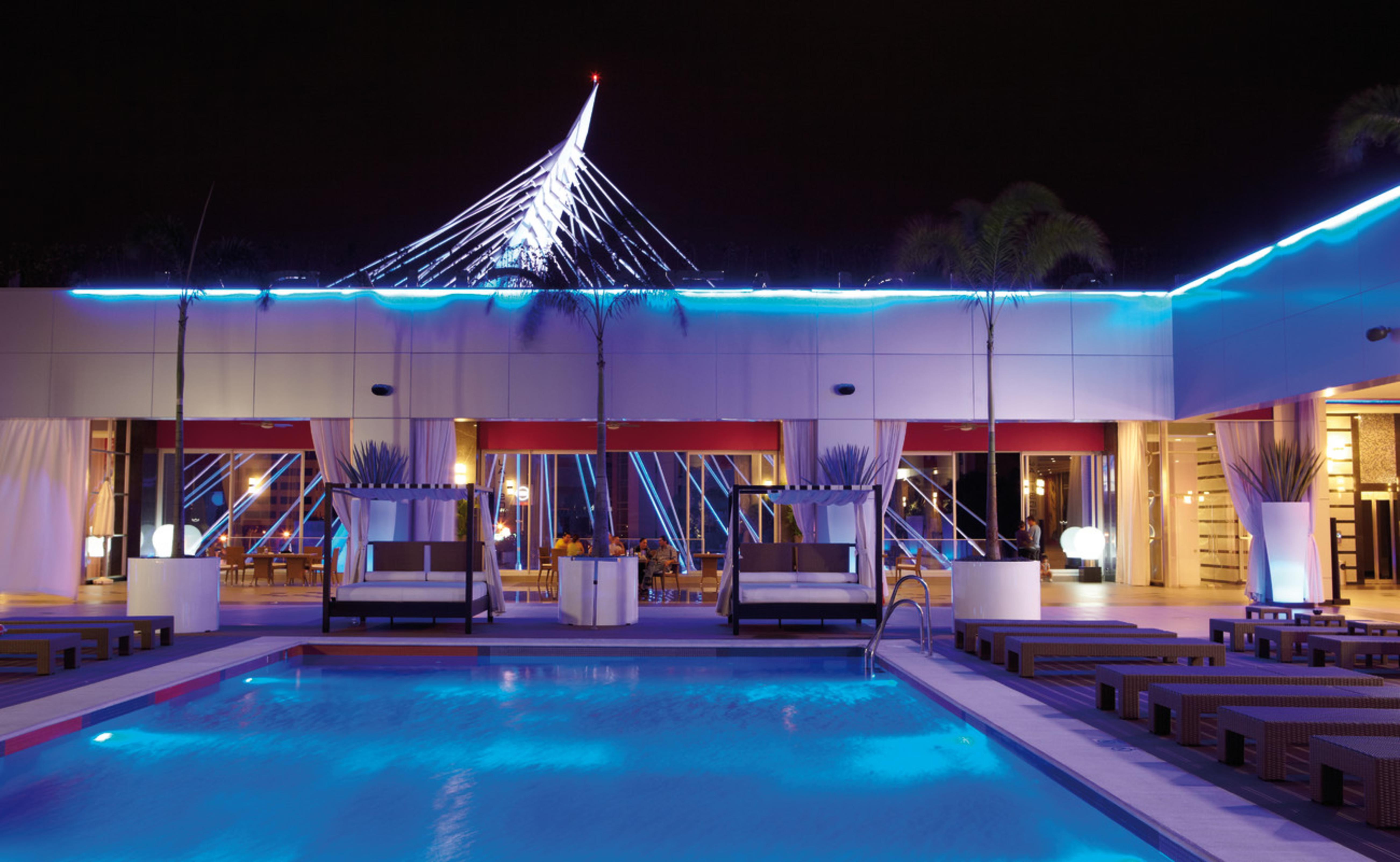 Hotel Riu Plaza 4*