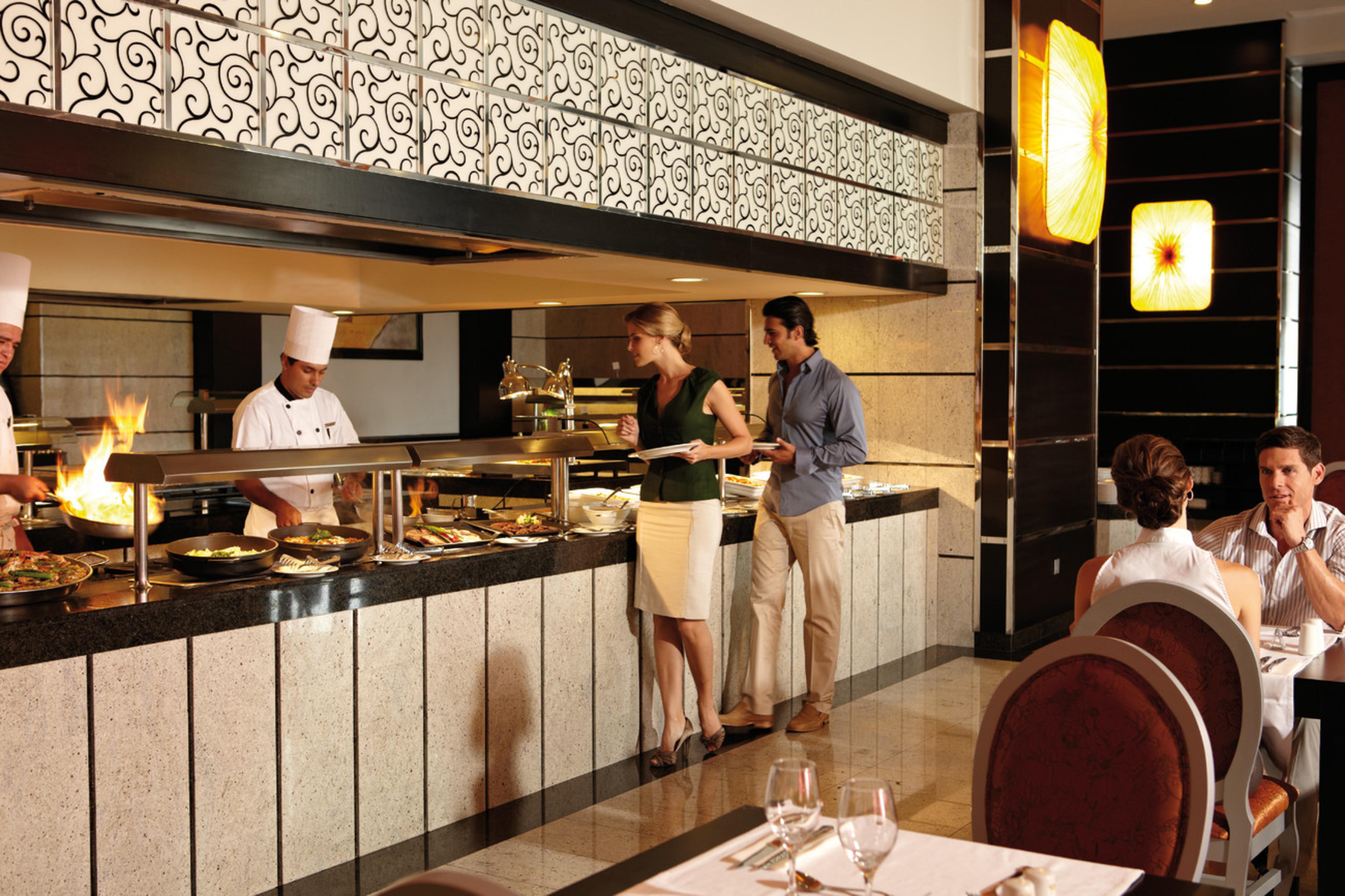Riu Plaza Hotel 4*