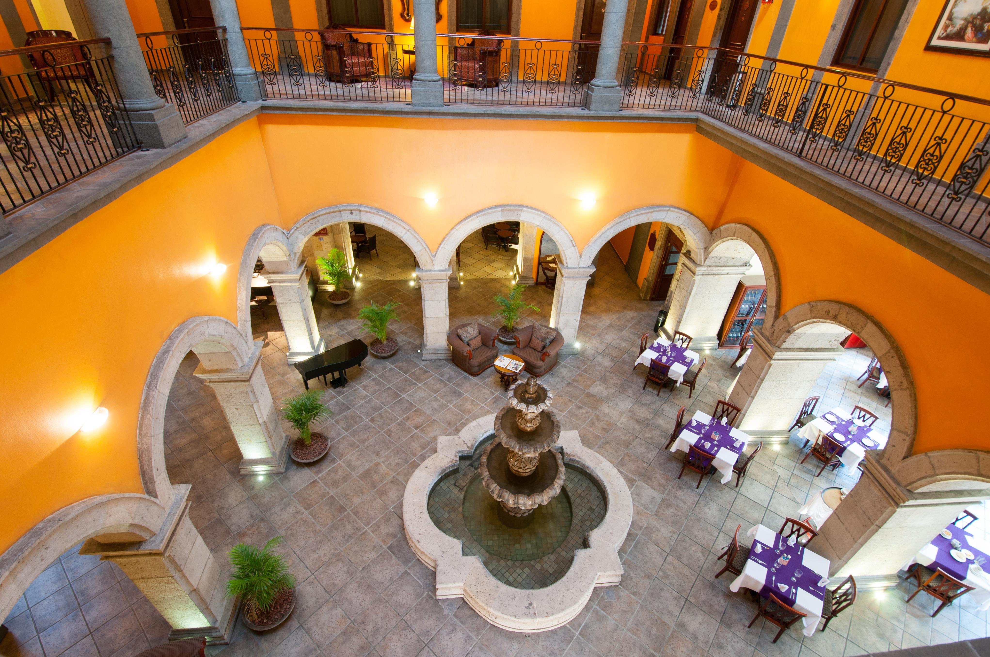 Hotel Morales Historical & Colonial Downtown Core 4*