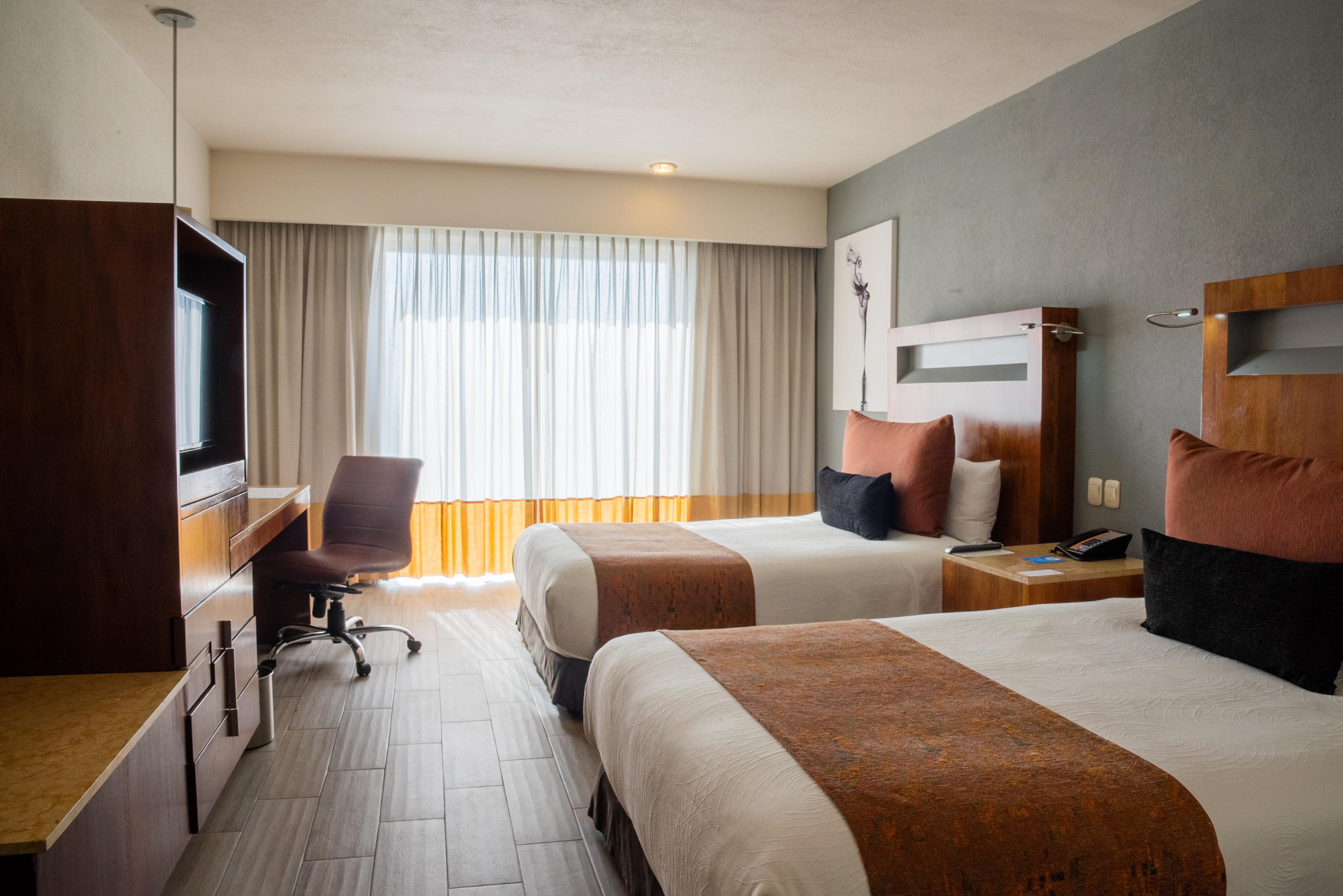 Hotel Real Expo 4*