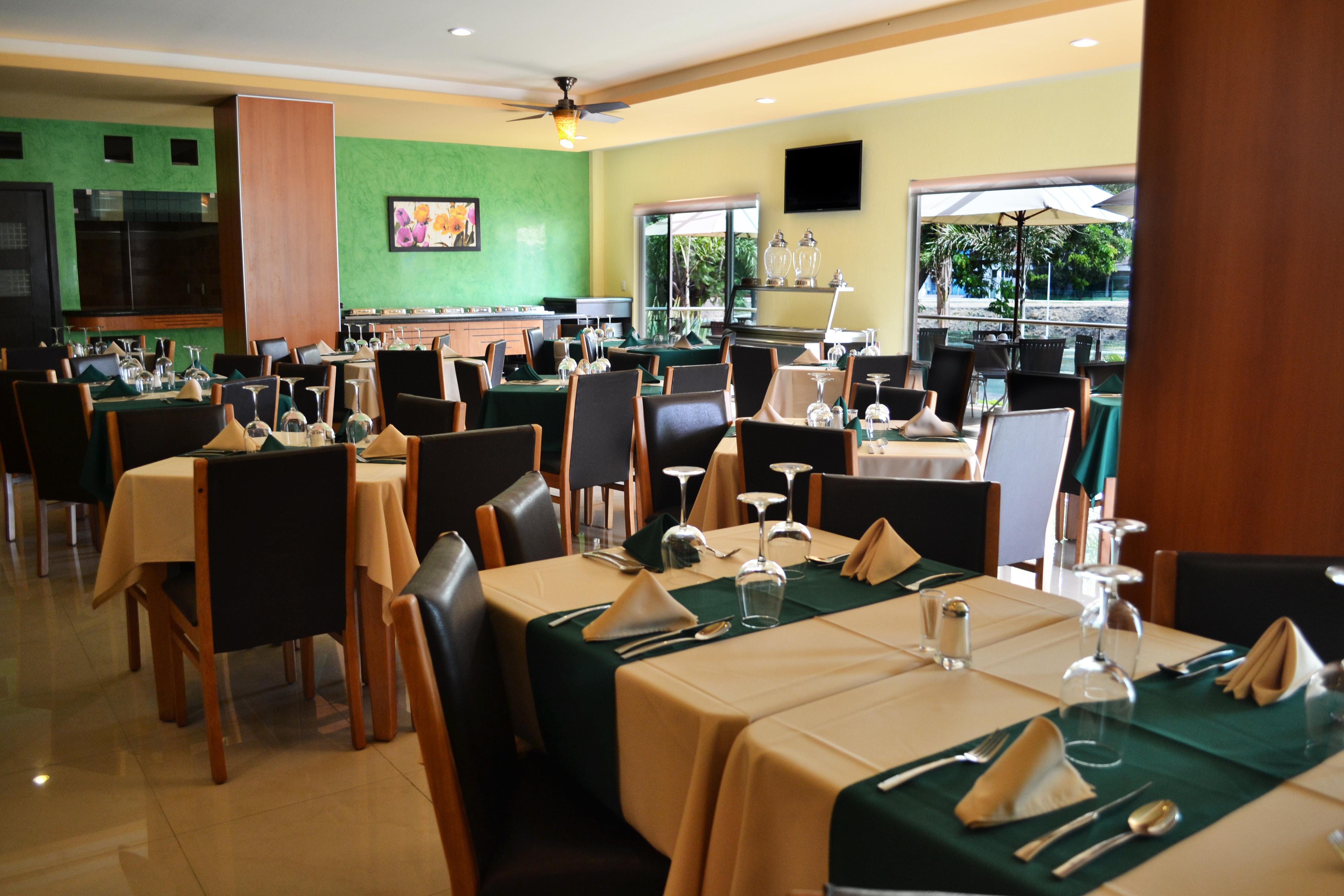 Hostalia Expo&business Class