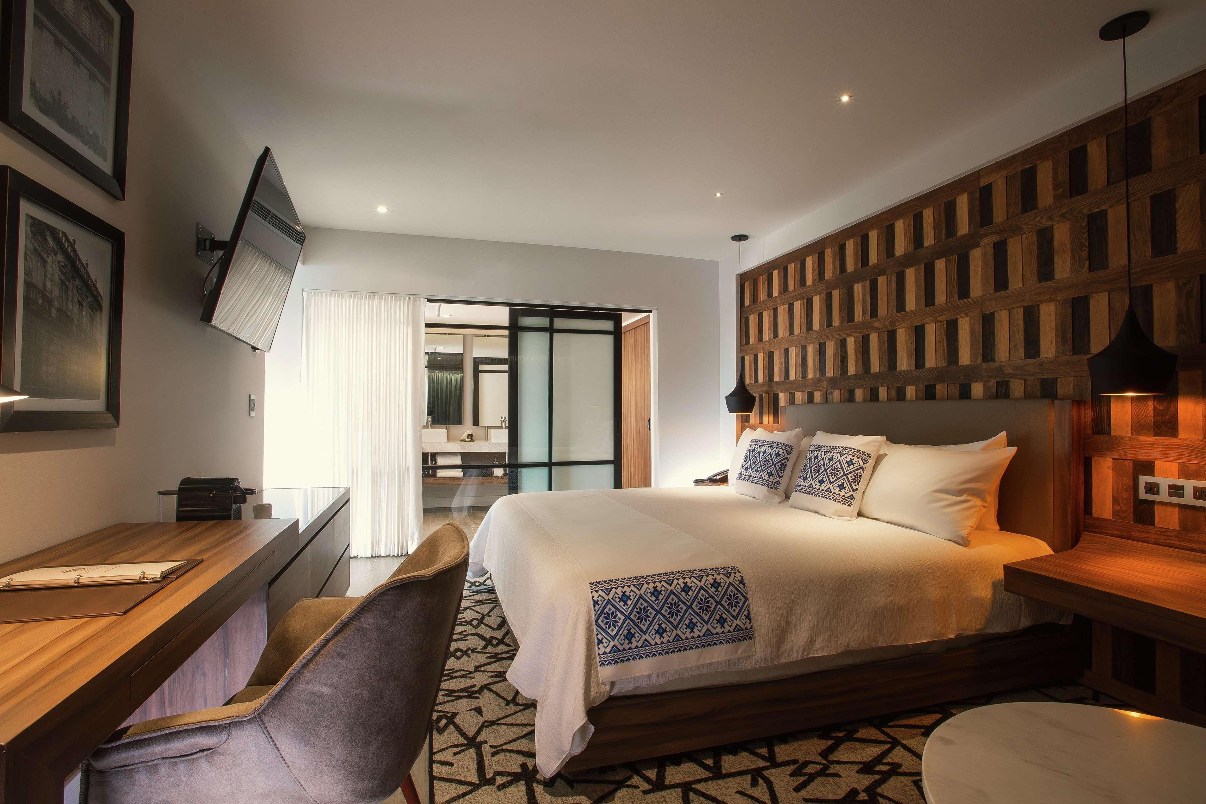 Hotel Indigo Expo By Ihg