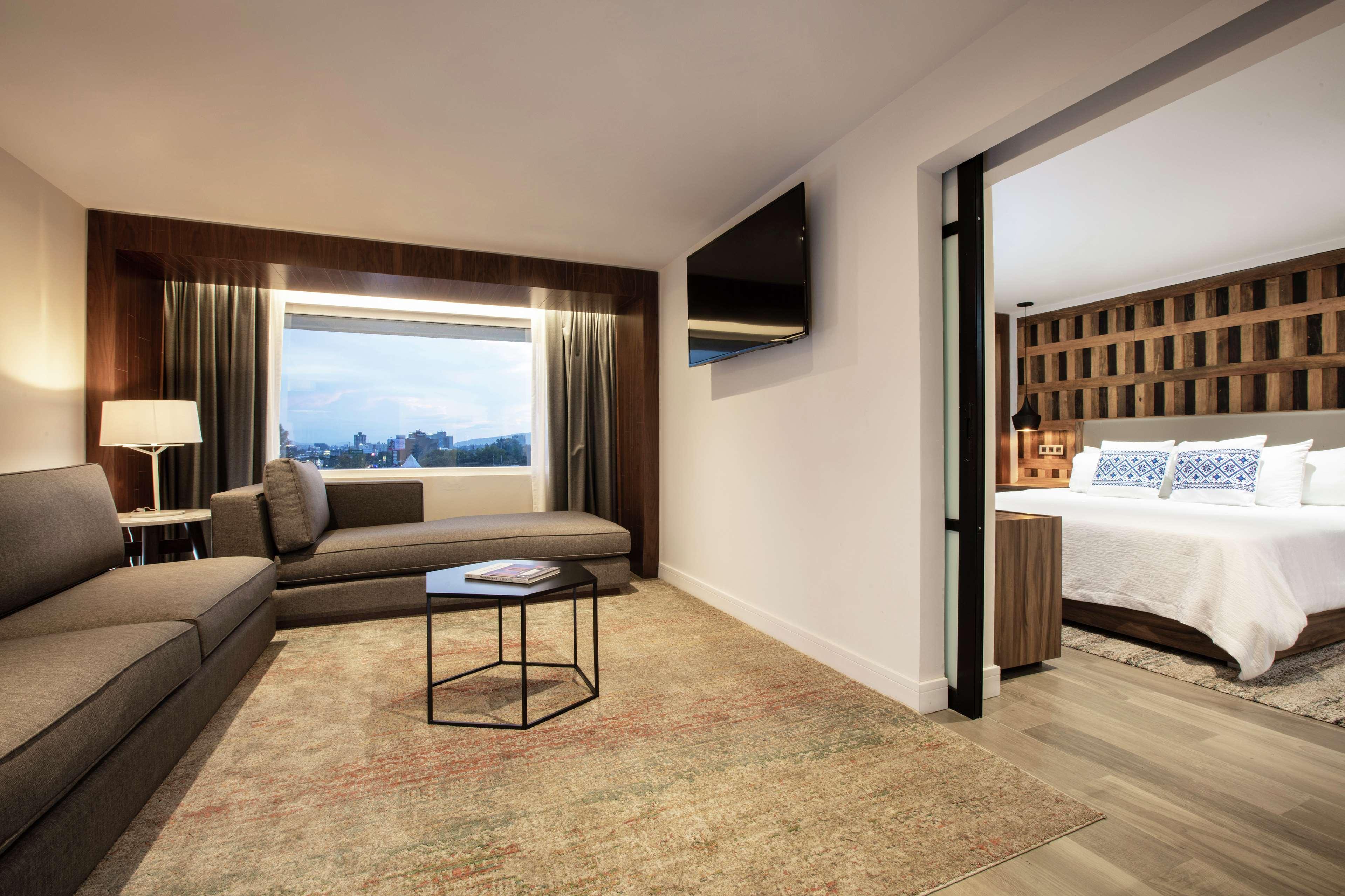Hotel Indigo Expo By Ihg
