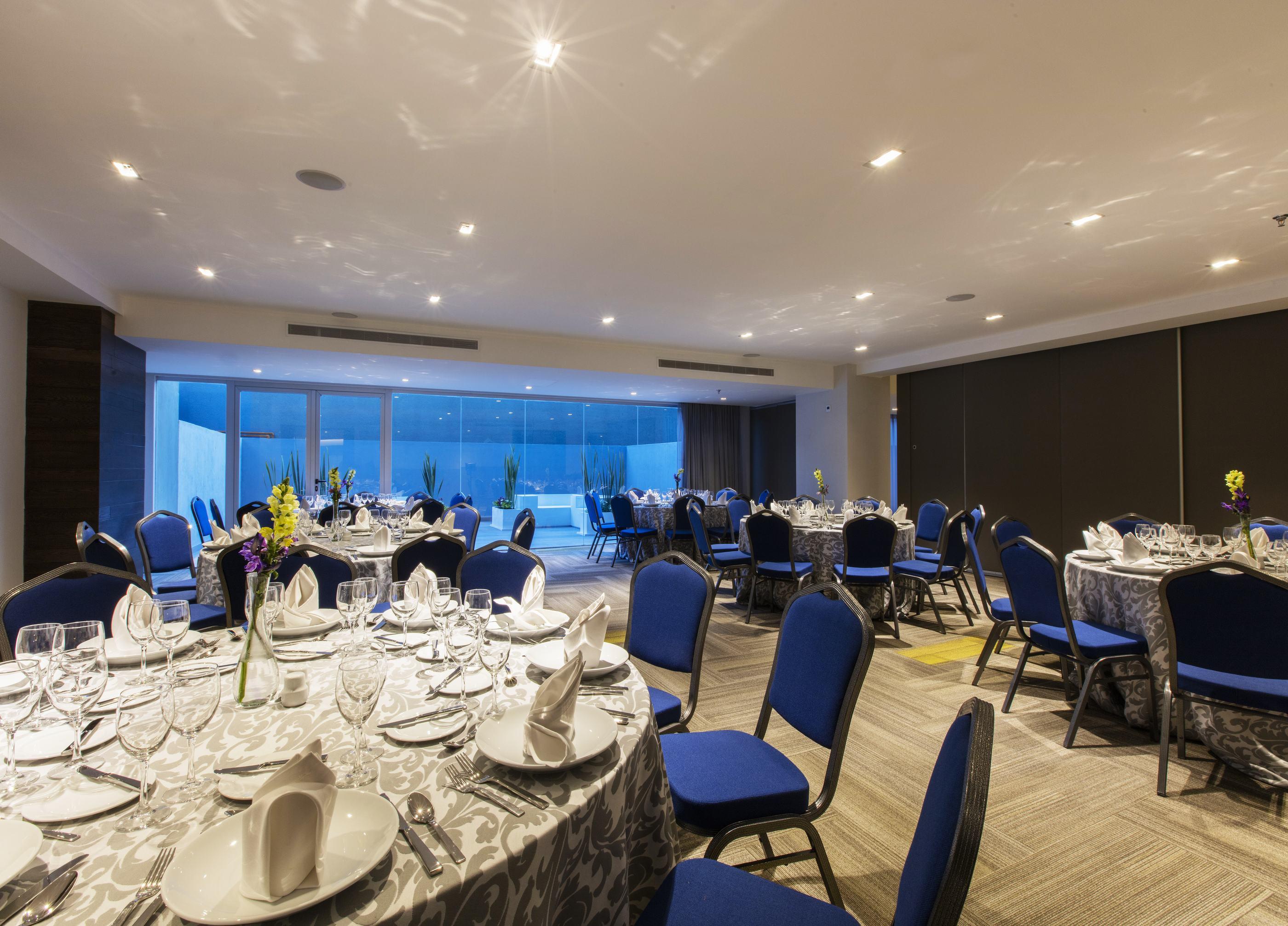 Krystal Urban Hotel 4*
