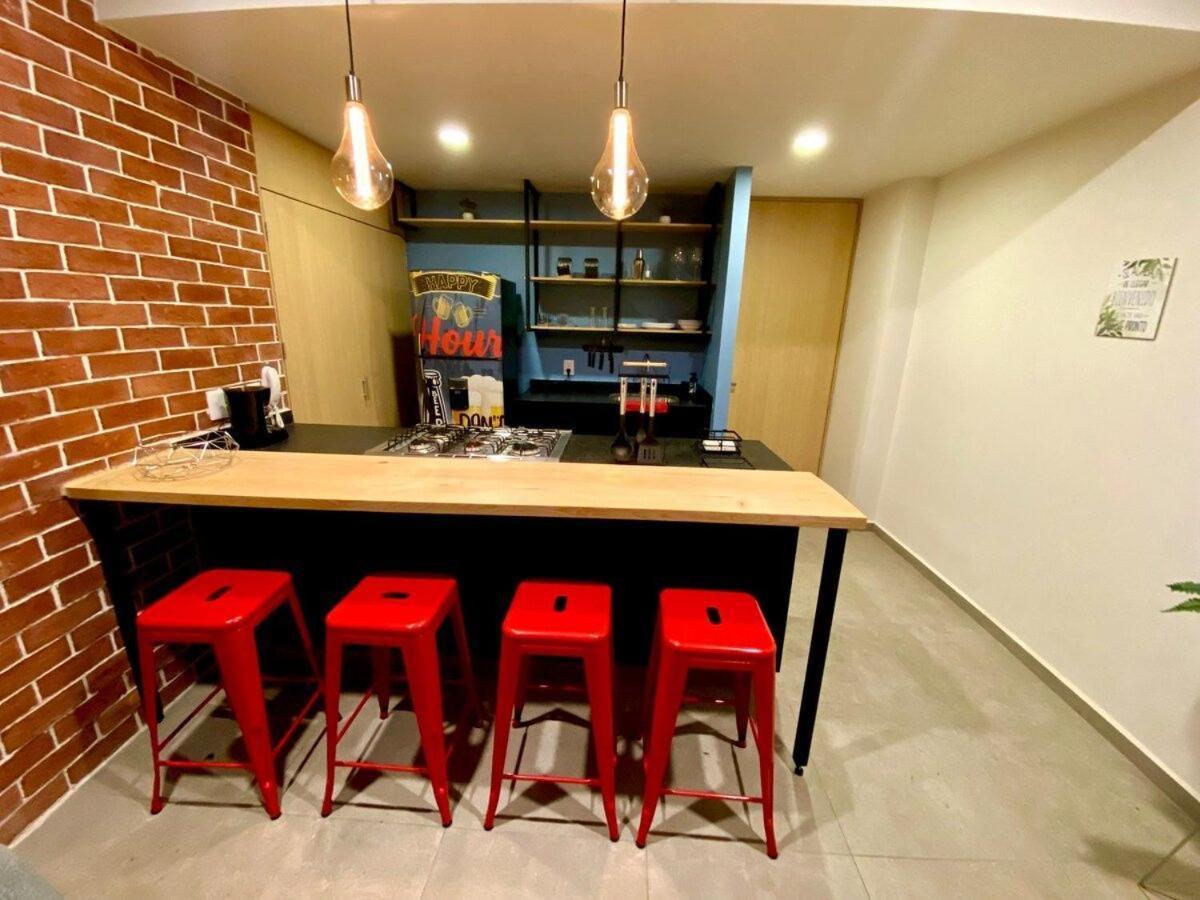 Apartamento Ph En Piso 14, Mucha Seguridad Con Jacuzzi Y Gym *