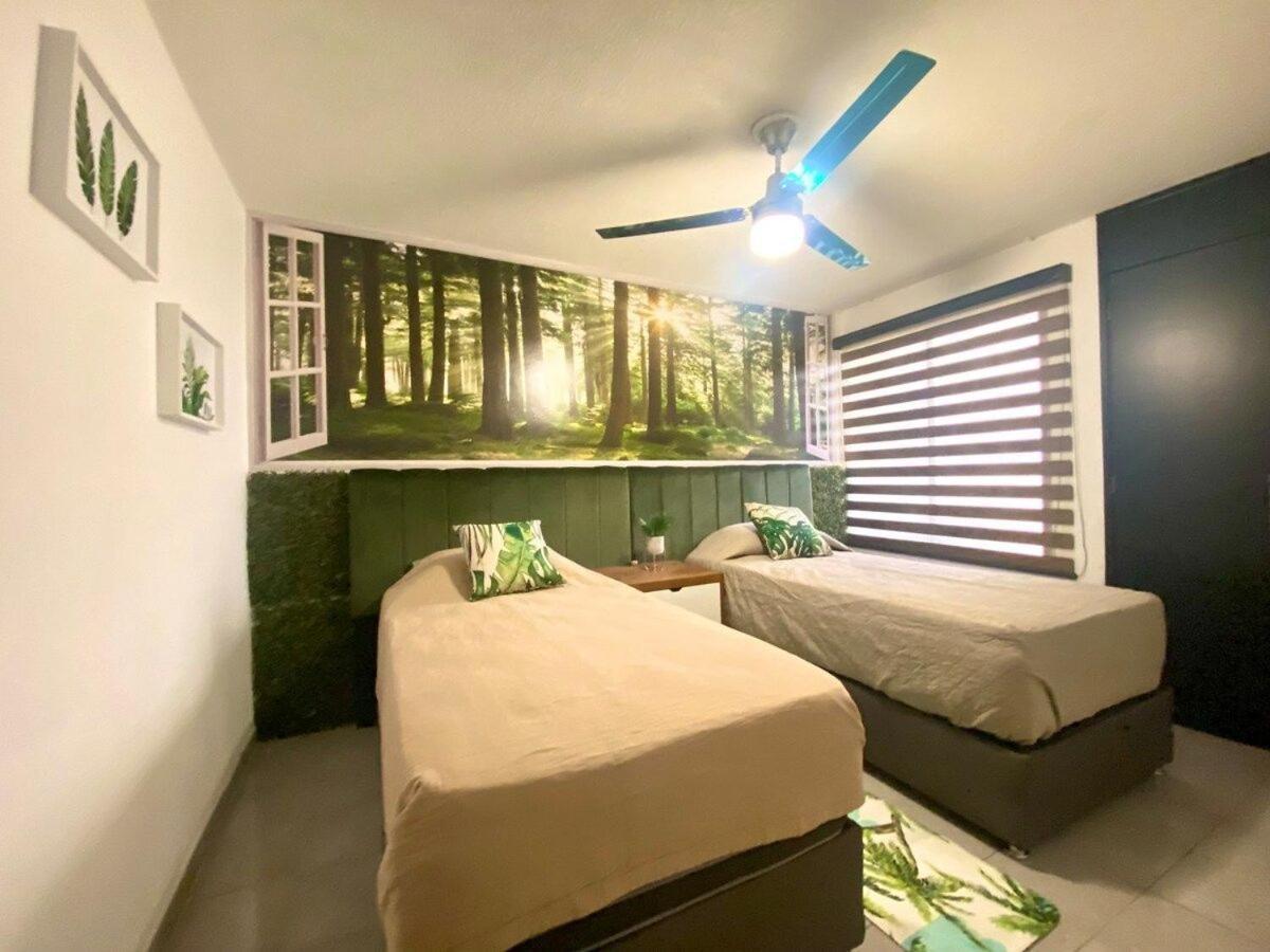Apartamento Planta Baja Enorme, Jardín, Parking, Hasta 11 Pax Guadalajara