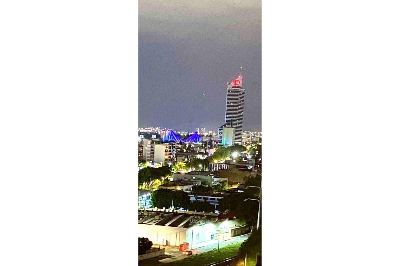 Ph En Piso 14, Mucha Seguridad Con Jacuzzi Y Gym * Guadalajara