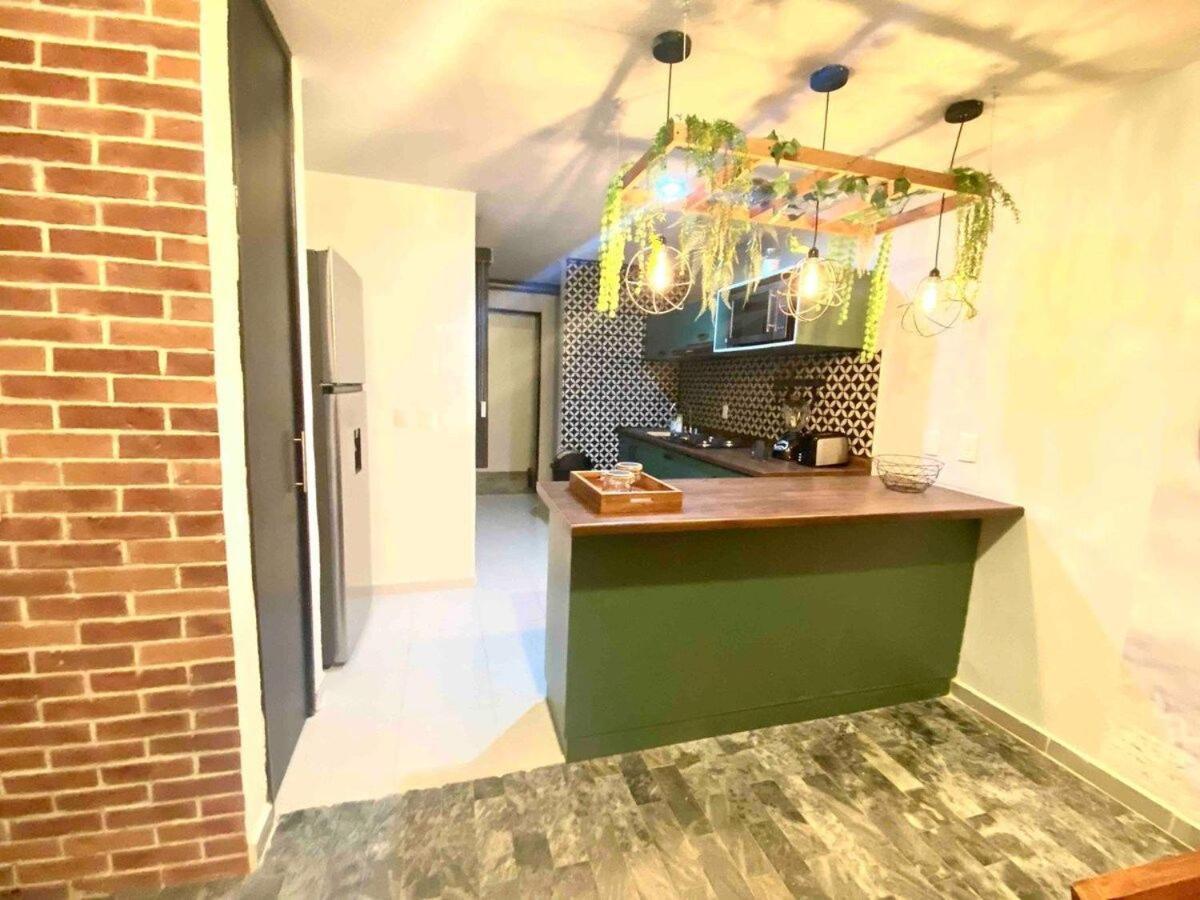 Apartamento Planta Baja Enorme, Jardín, Parking, Hasta 11 Pax *