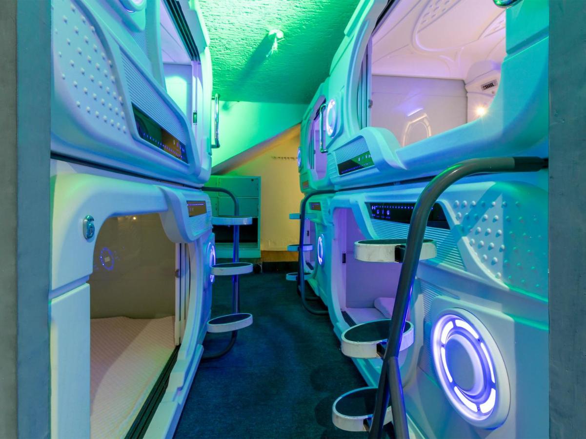 Hotel Oyo Will Capsule,expo 5*