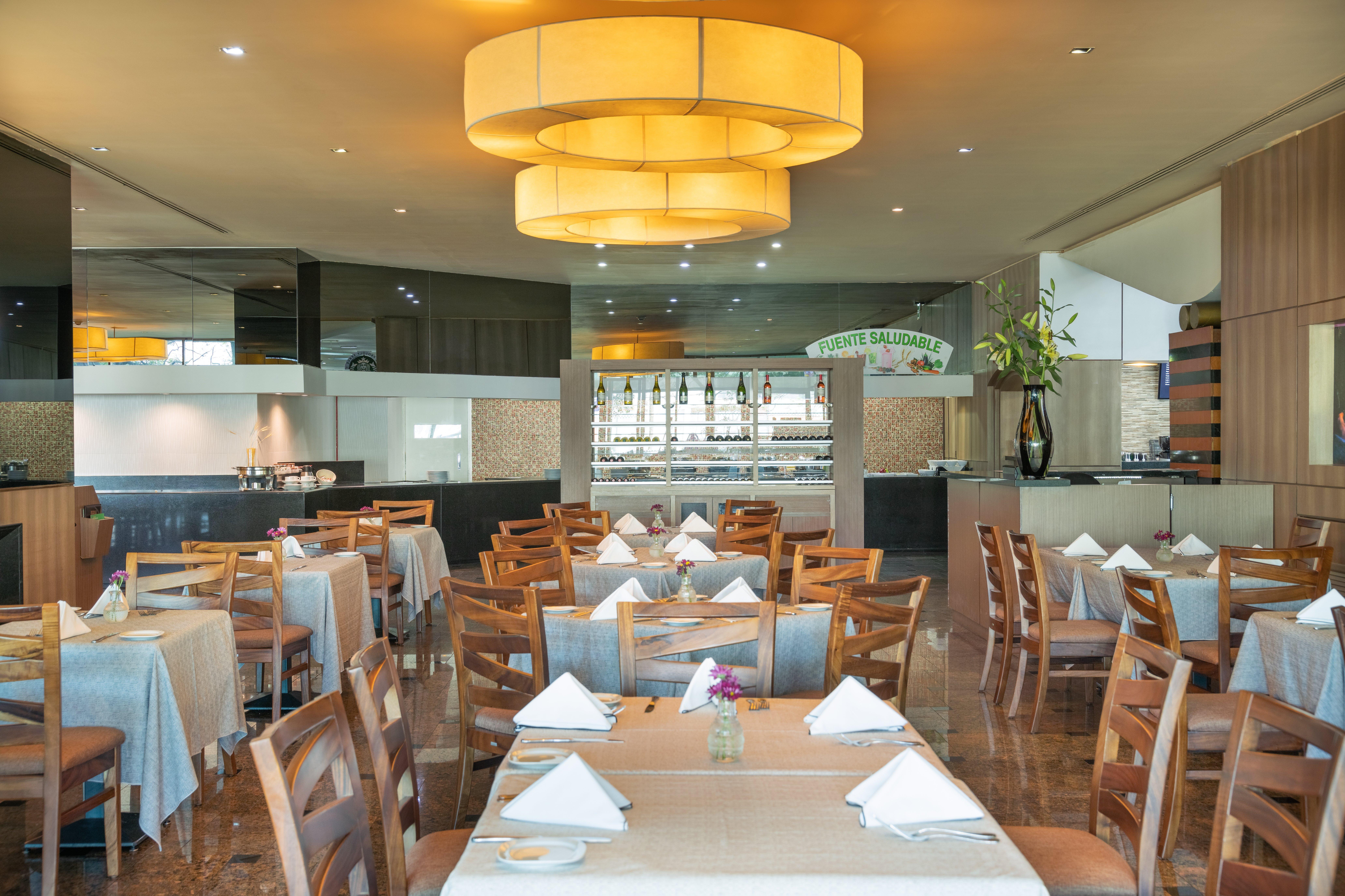 Select By Ihg Hotel 4*