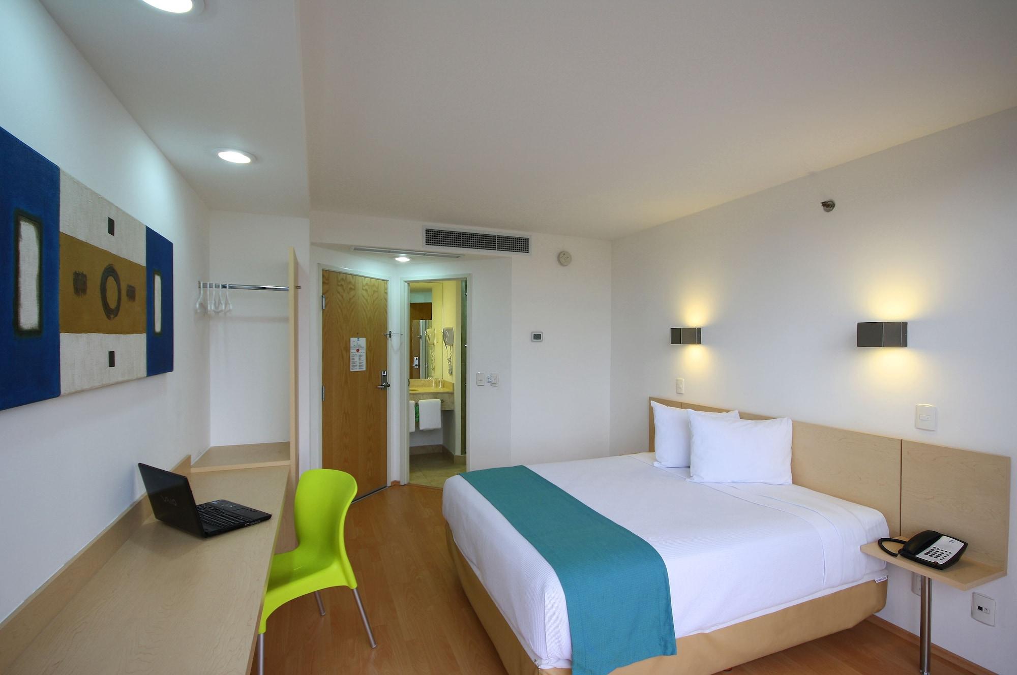 One Centro Historico Hotel 3*
