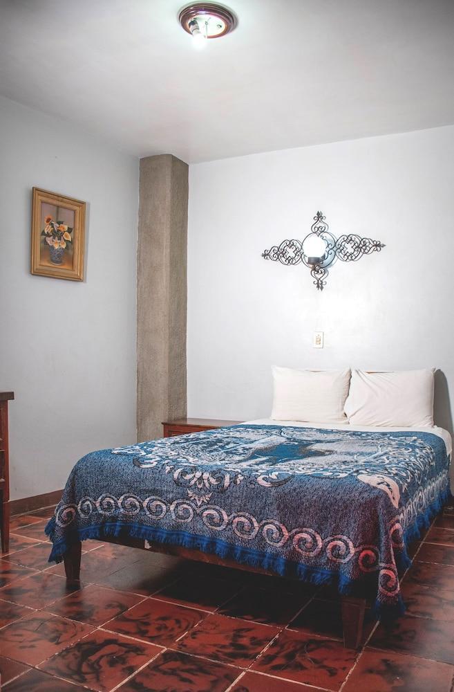 Flamingos Hotel 3*