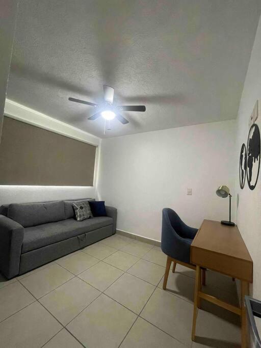Apartamento Tranquilo Y Moderno Dpto En Buena Zona De Gdl