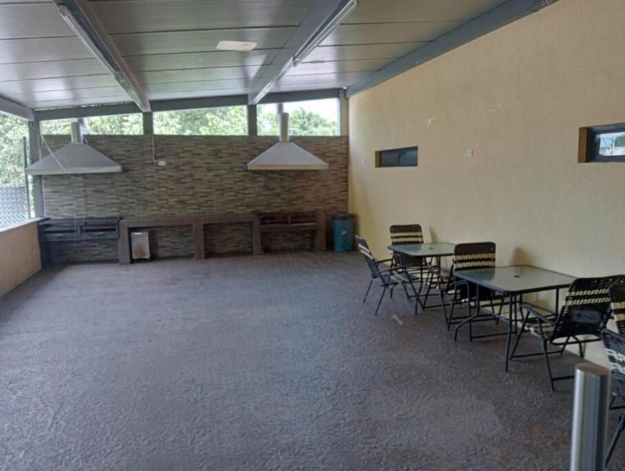 Tranquilo Y Moderno Dpto En Buena Zona De Gdl Apartamento