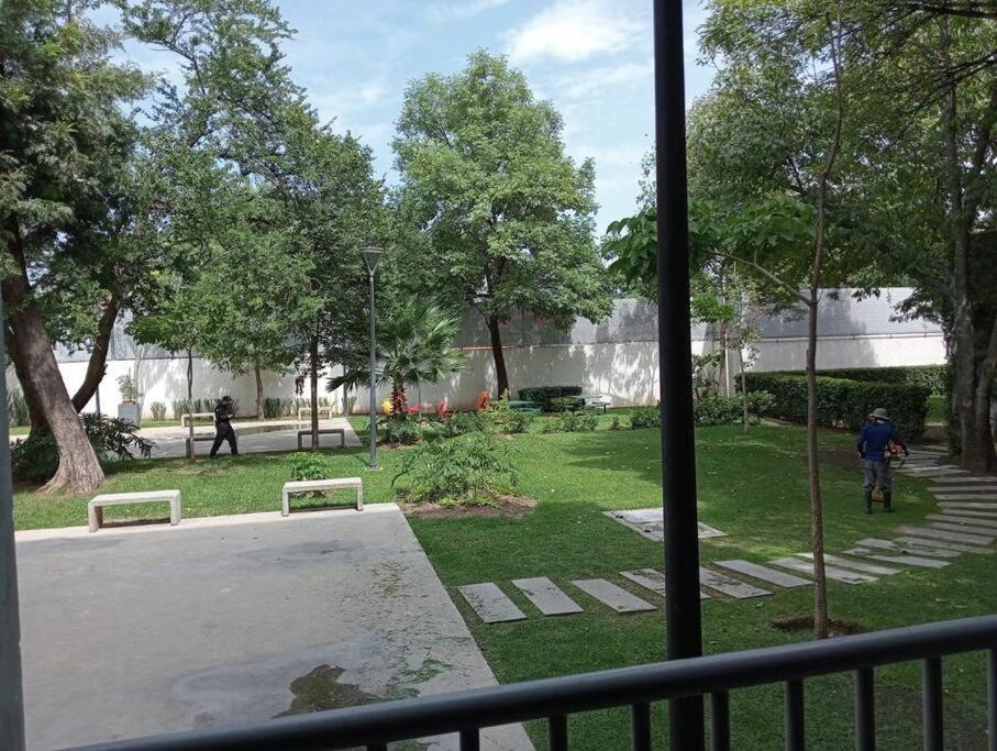 Tranquilo Y Moderno Dpto En Buena Zona De Gdl Apartamento Guadalajara