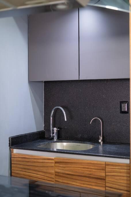 2 Habitaciones, 4 Camas, 2 Banos, Wi-fi, La Americana * Guadalajara