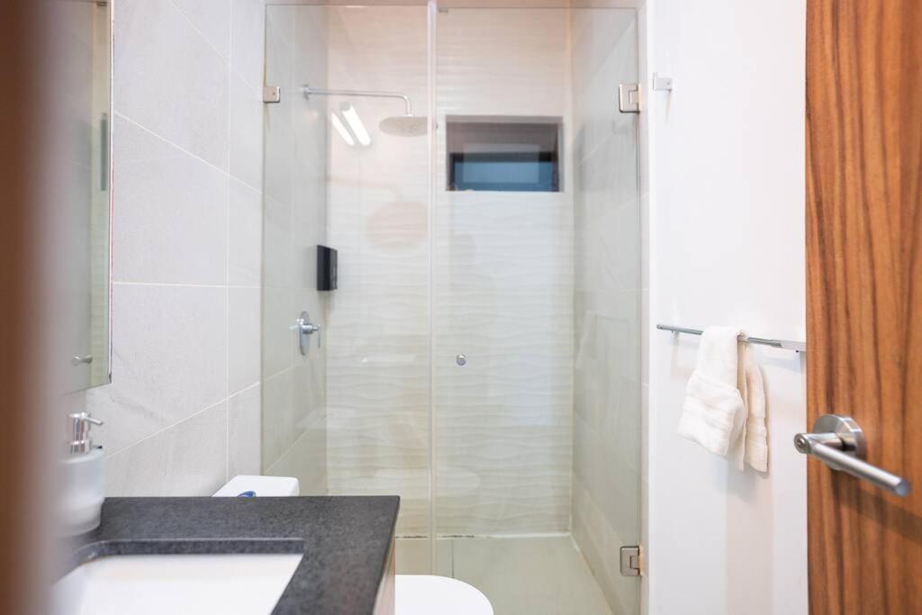 Apartamento 2 Habitaciones, 4 Camas, 2 Banos, Wi-fi, La Americana *