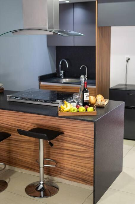 Apartamento 2 Habitaciones, 4 Camas, 2 Banos, Wi-fi, La Americana Guadalajara
