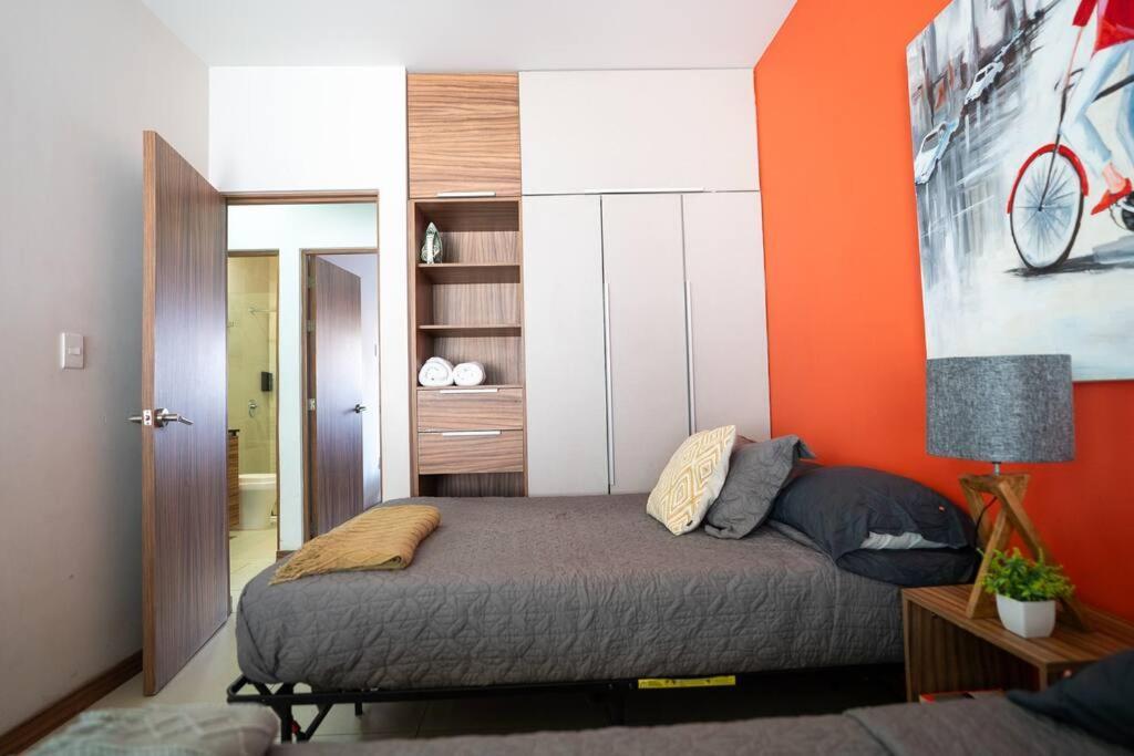2 Habitaciones, 4 Camas, 2 Banos, Wi-fi, La Americana Guadalajara