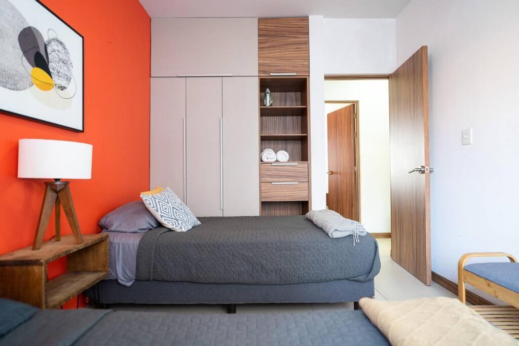 2 Habitaciones, 4 Camas, 2 Banos, Wi-fi, La Americana Apartamento
