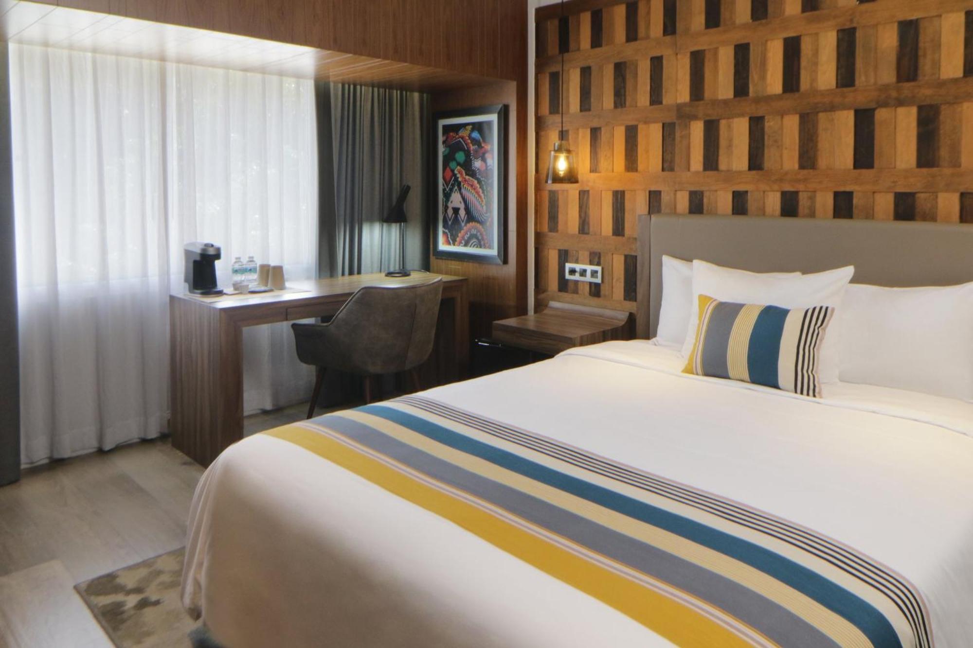 Hotel Indigo Expo By Ihg