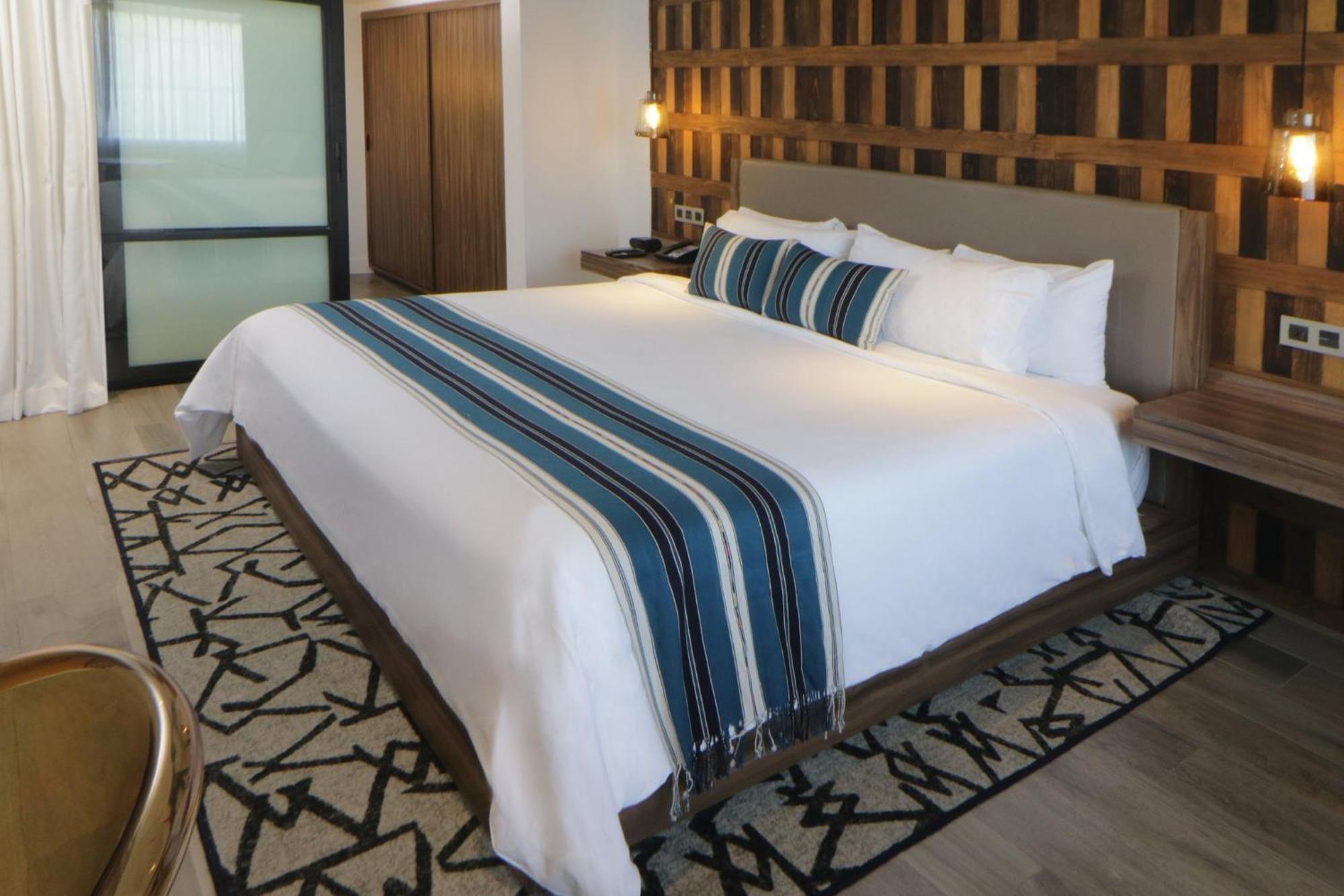 Indigo Expo By Ihg 4*
